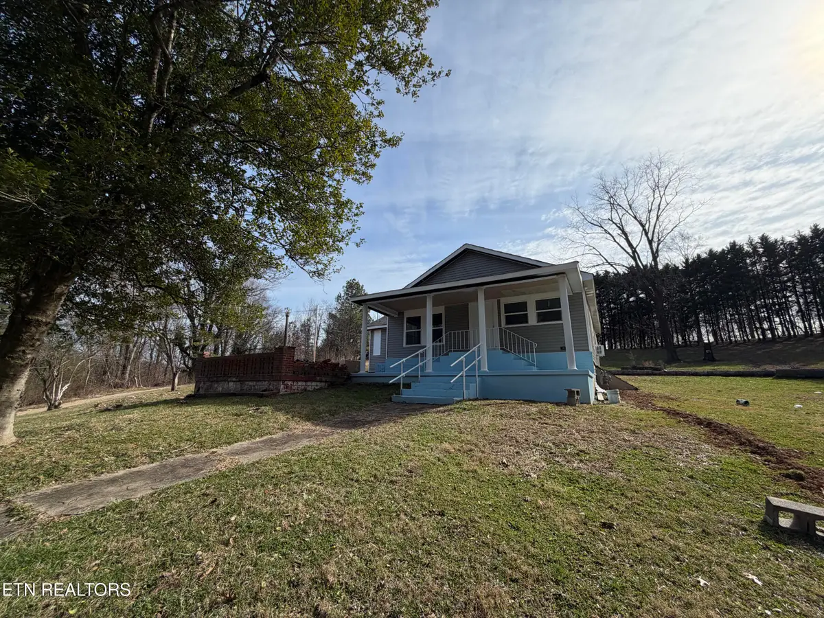 602 Hassler Mill Rd, Harriman, TN 37748 - #1