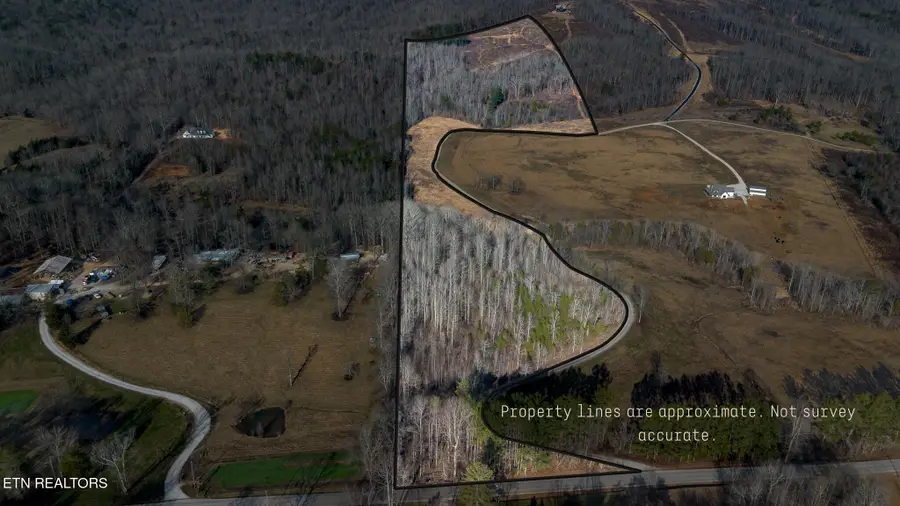 210 Dogtown Rd, Ten Mile, TN 37880 - #2