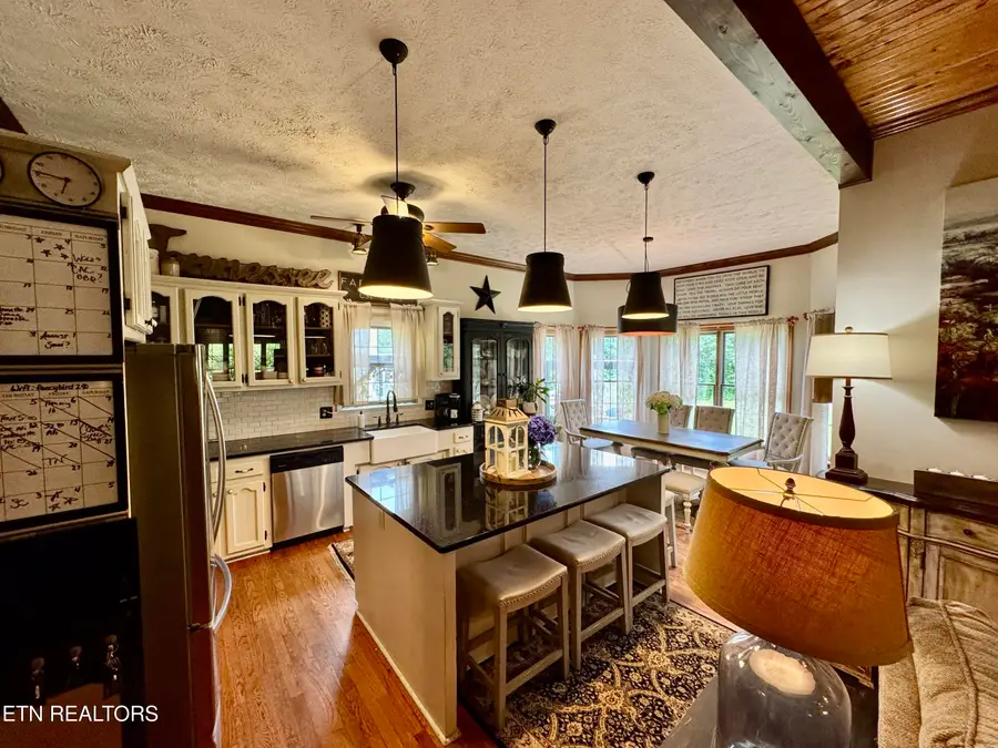 281 Red Williams Rd, Crossville, TN 38555 - #3