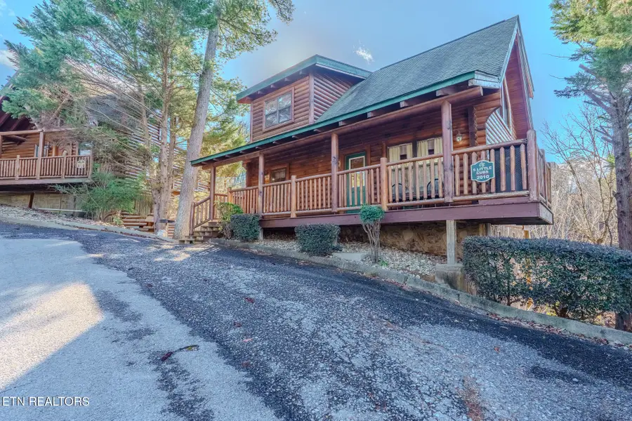 2010 Bear Creek Way, Pigeon Forge, TN 37862 - #2