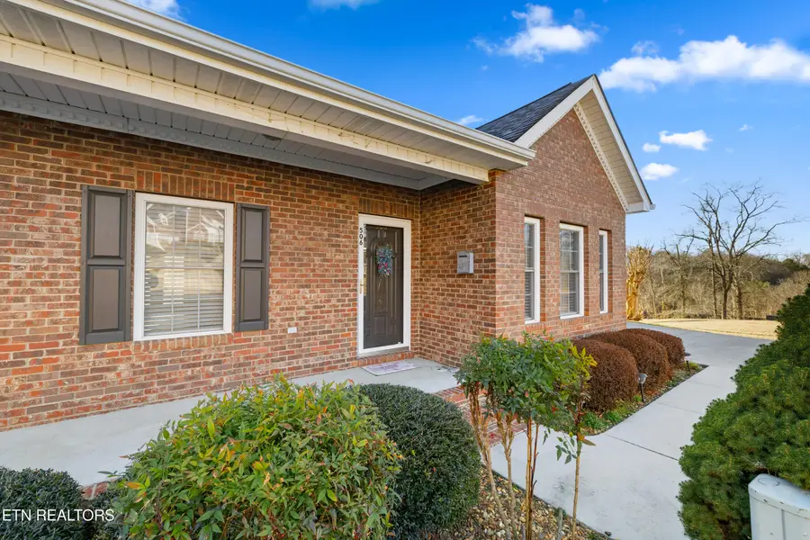 506 Fairway Drive, Athens, TN 37303 - #2