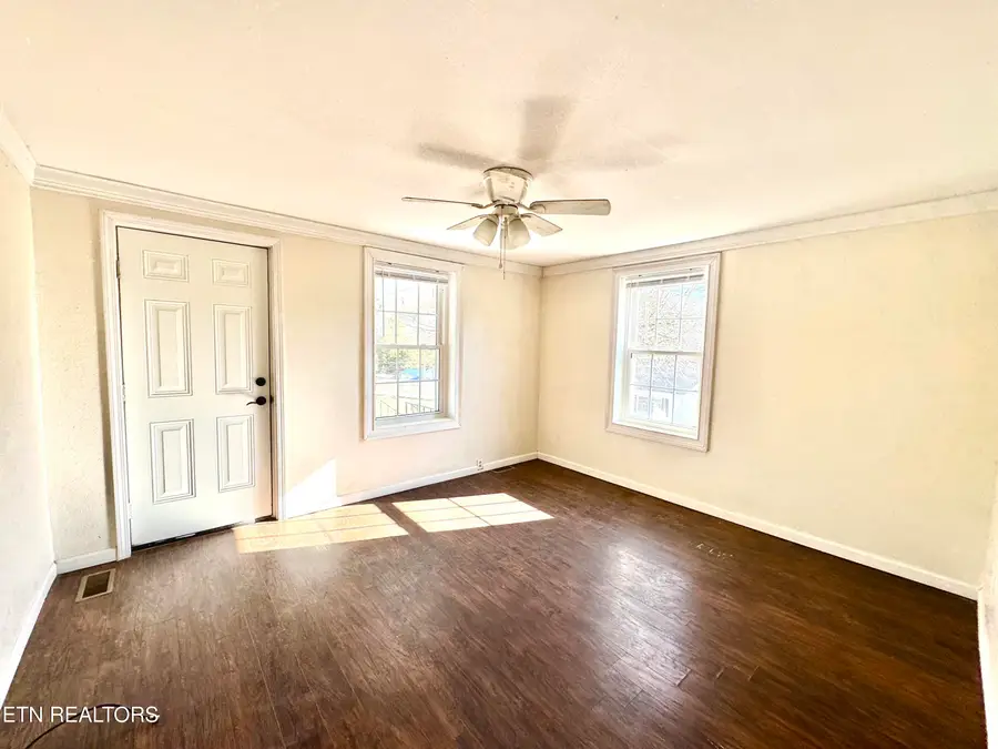 3613 Lake City Hwy, Rocky Top, TN 37769 - #3