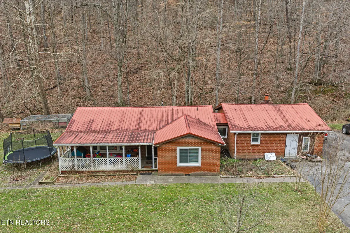 1757 Swan Pond Rd, Harriman, TN 37748 - #1