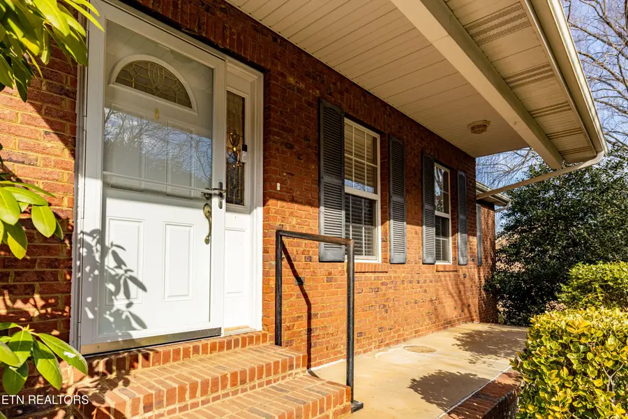 2447 Whisper Creek Drive, Friendsville, TN 37737 - #3