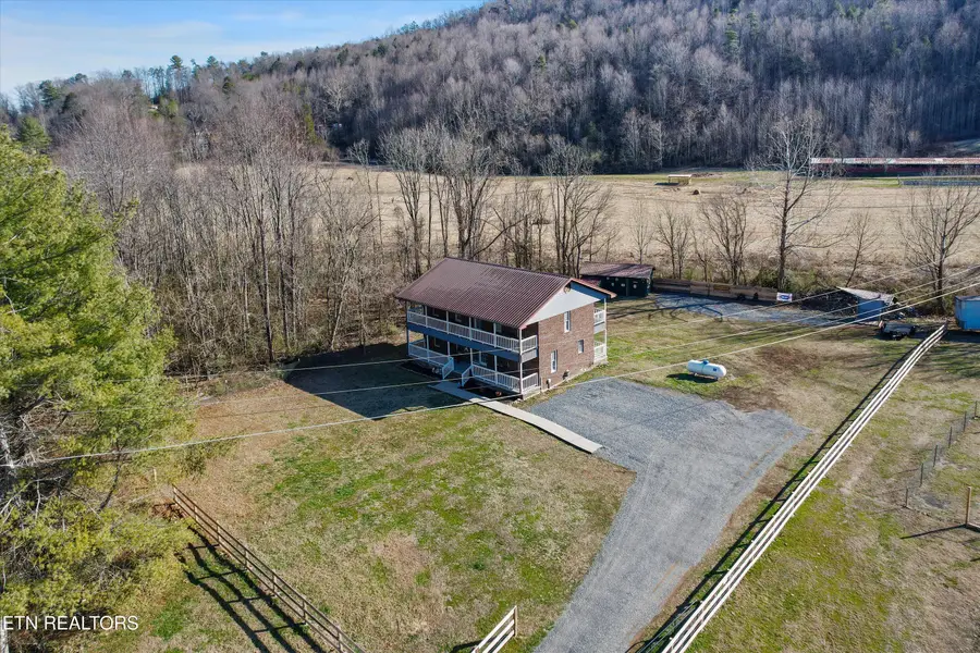 3888 Cosby Hwy, Cosby, TN 37722 - #3