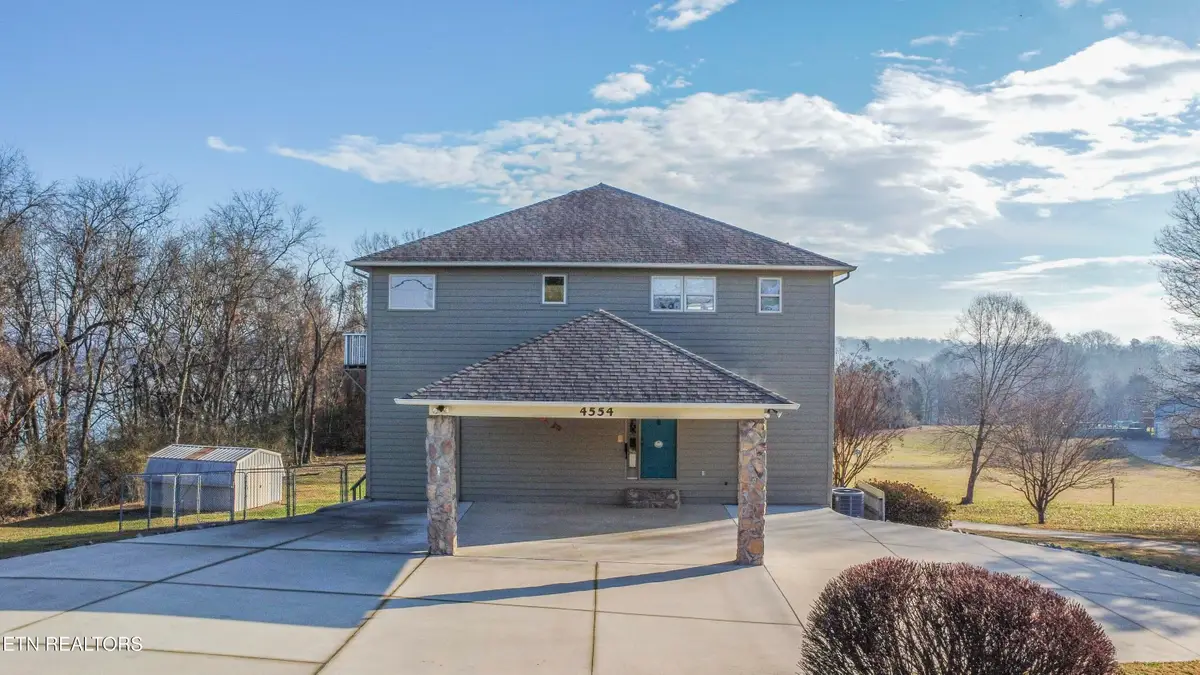 4554 Gravelly Hills Rd, Louisville, TN 37777 - #1