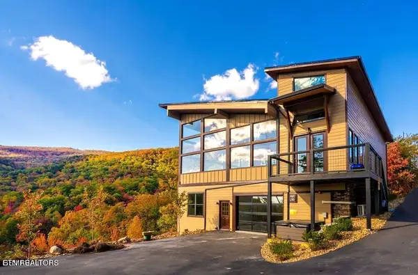 3343 Summit Trails Drive, Sevierville, TN 37862