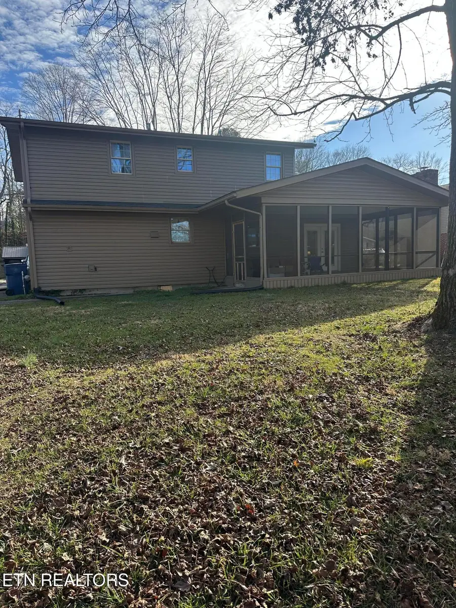 206 Summit Drive, Middlesboro, KY 40965 - #2