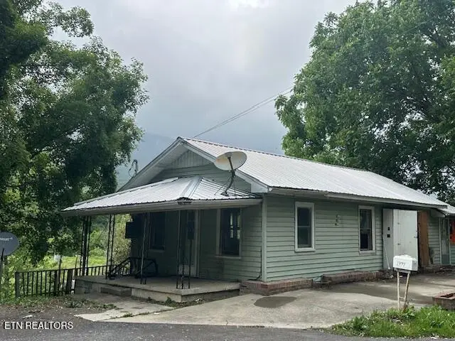 1377 Dr Thomas Walker Rd, Ewing, VA 24248 - #1