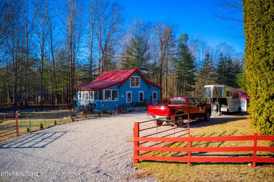 210 Indian Rock Trl Tr, Jamestown, TN 38556 - #2