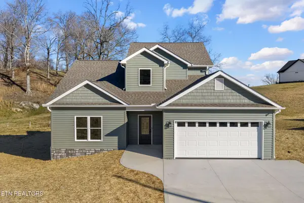 400 Hillvale Road, Clinton, TN 37716