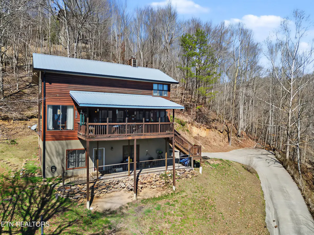 1738 Mountain Shores Rd, New Tazewell, TN 37825 - #1