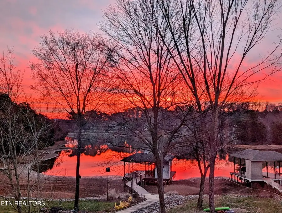 176 S Kanutsu Lane, Loudon, TN 37774 - #2