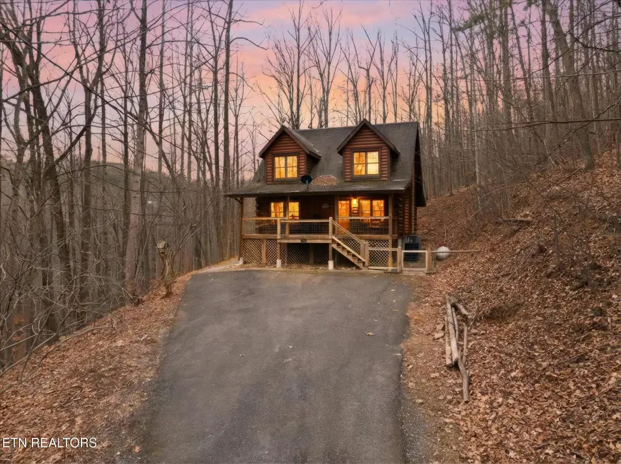 3303 Shagbark Hickory Ridge, Sevierville, TN 37862 - #3