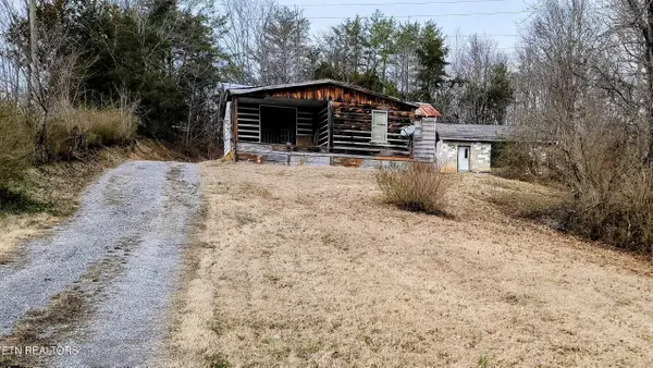 614 Mehaffey Rd, Powell, TN 37849