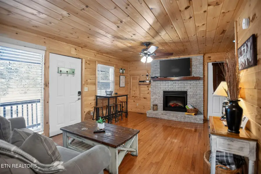 406 King Branch Rd, Sevierville, TN 37862 - #3