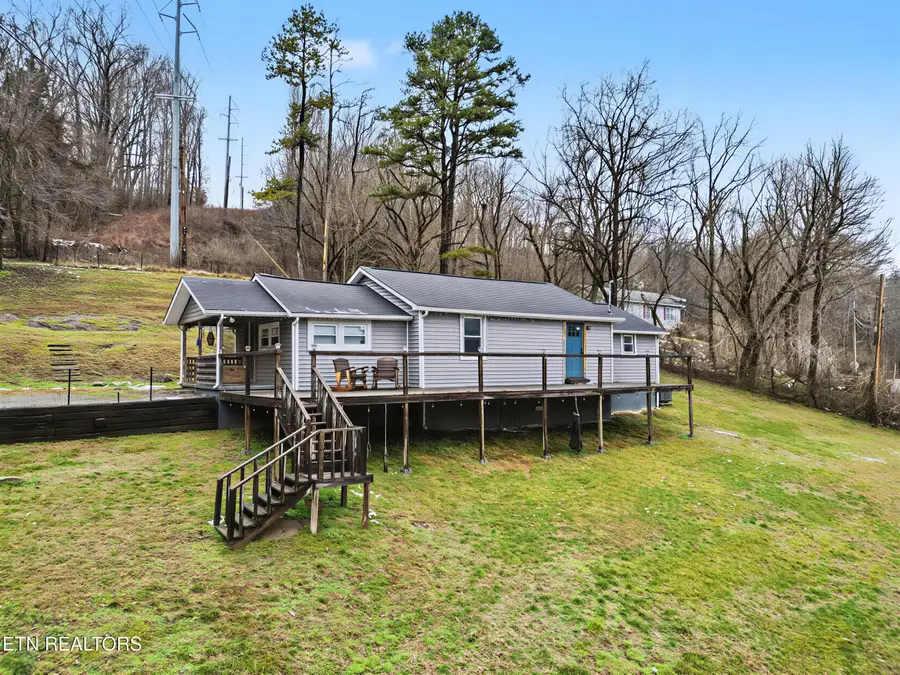 3002 Highway 61 E, Luttrell, TN 37779 - #2