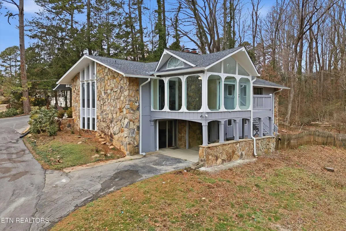 8129 Ainsworth Drive, Knoxville, TN 37909 - #1