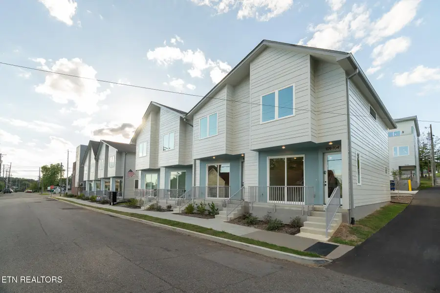 105 E Oldham Ave #103, Knoxville, TN 37917 - #2