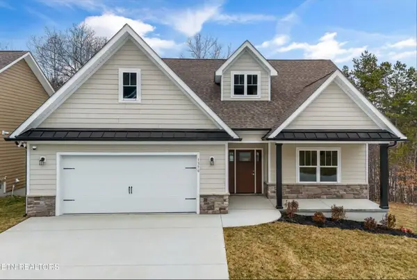 1576 Green Meadows Lane, Lenoir City, TN 37771