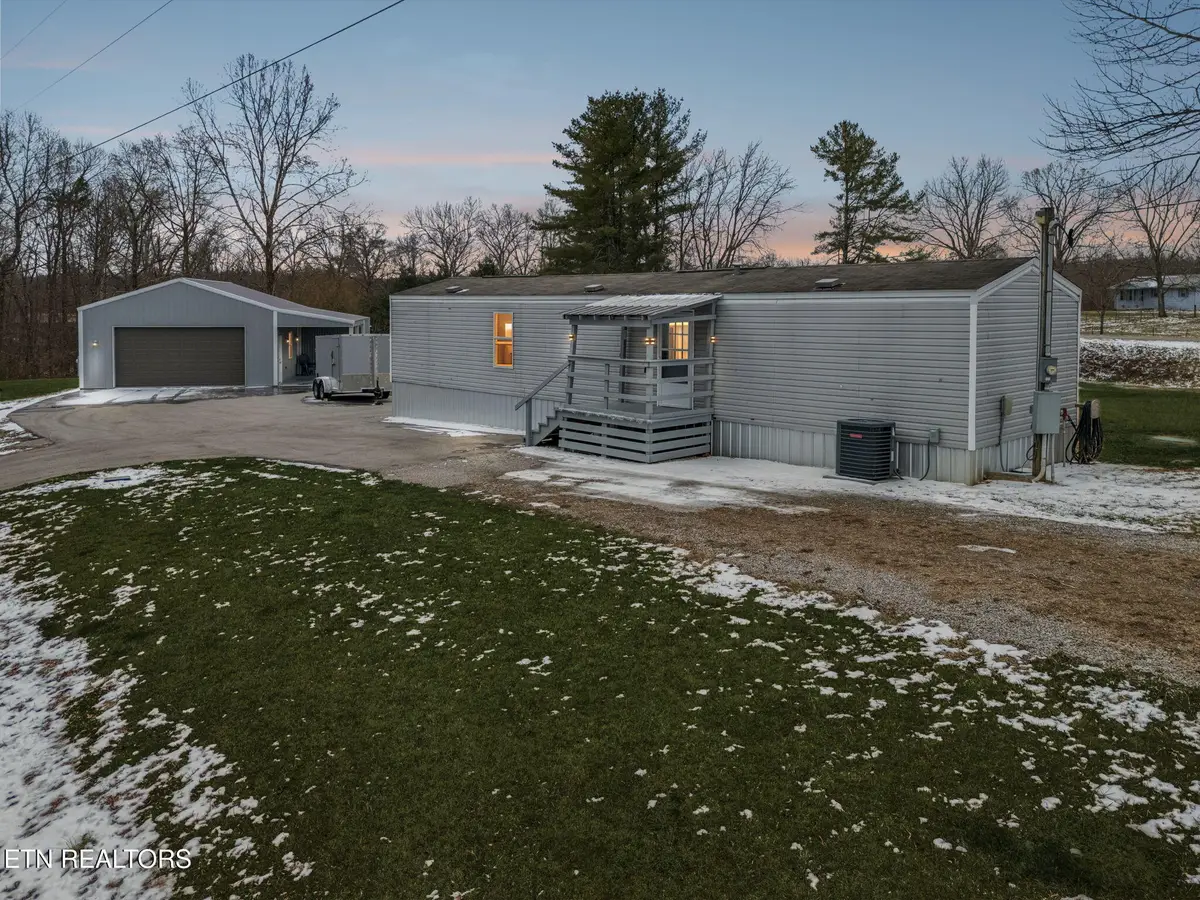 106 Oak Hill Drive, Jamestown, TN 38556 - #1