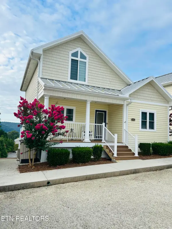 131 N Deer Village Lane #B, LaFollette, TN 37766