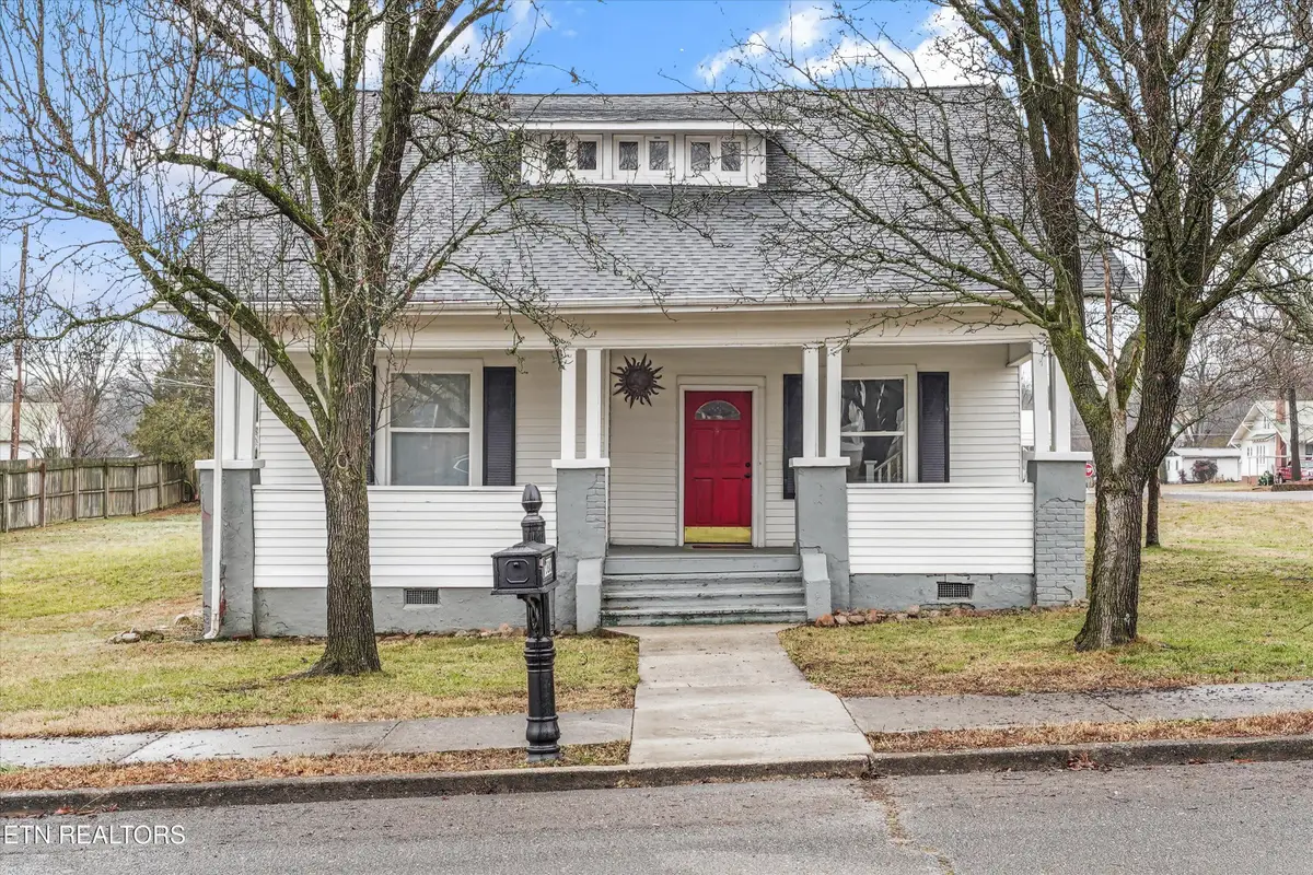 1000 Washington Ave, Etowah, TN 37331 - #1