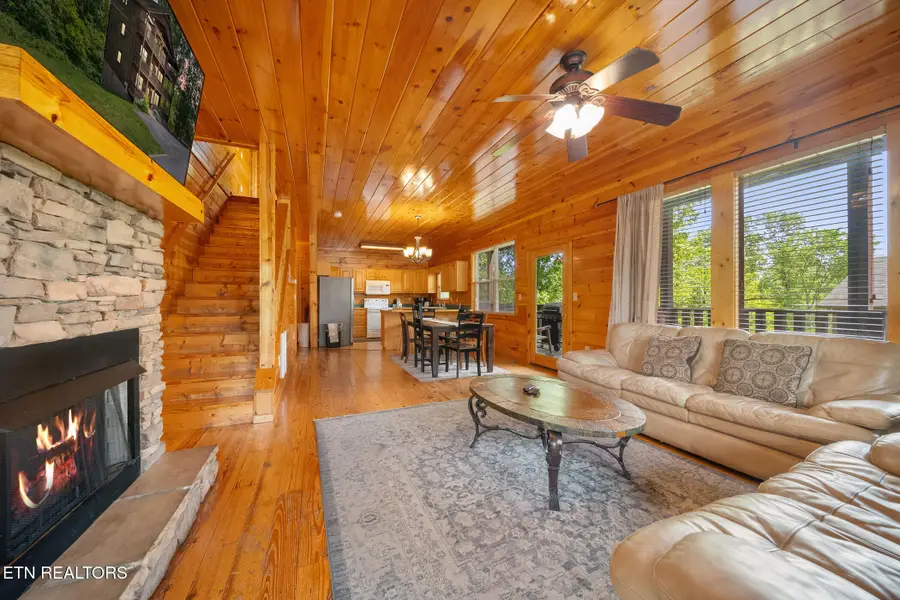 368 Oak Lake Drive, Sevierville, TN 37876 - #3