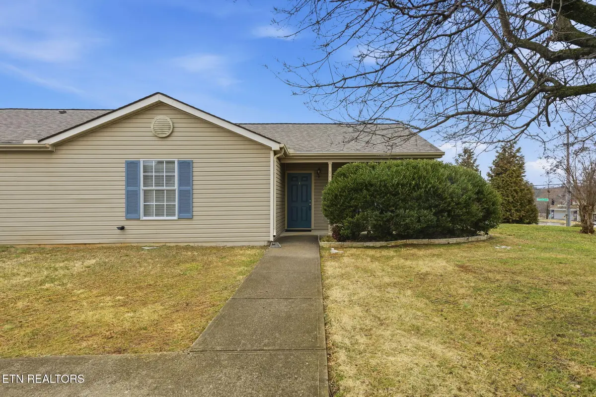 1117 Woodsprings Drive, Knoxville, TN 37923 - #1