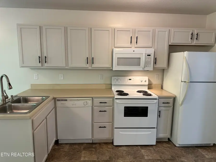 129/131 Lucy Ln, Maryville, TN 37803 - #2