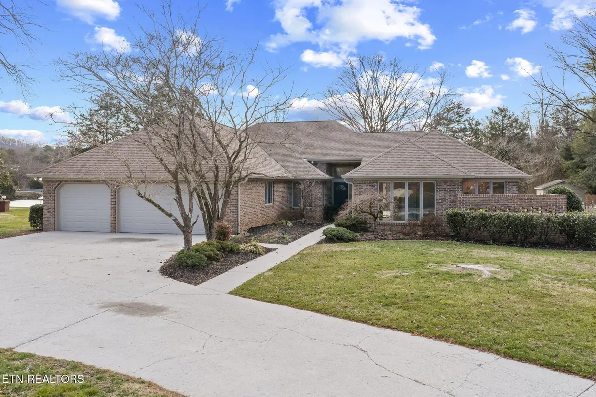 452 Mariner Point Drive, Clinton, TN 37716 - #1