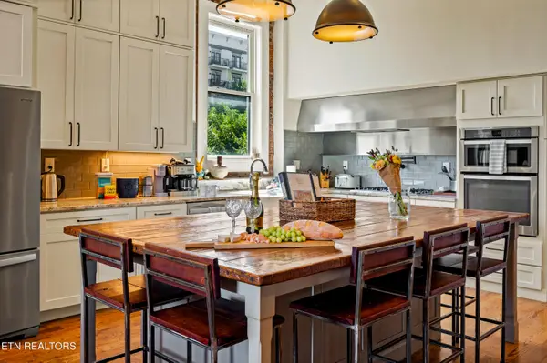 209 S Central St, Knoxville, TN 37902