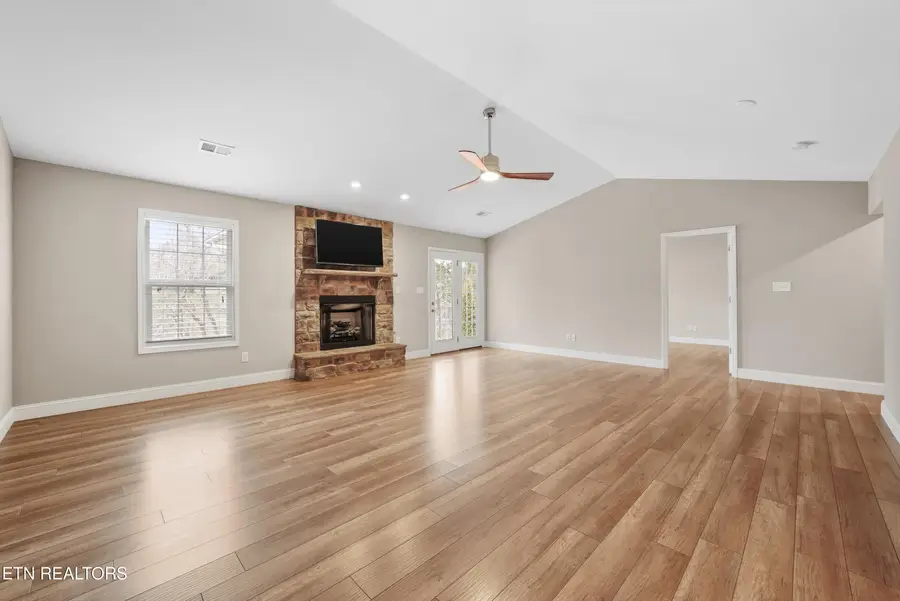 282 Battlecreek Way, Lenoir City, TN 37772 - #3