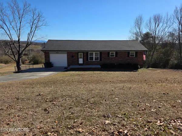 3920 Holland Tr, Lenoir City, TN 37772