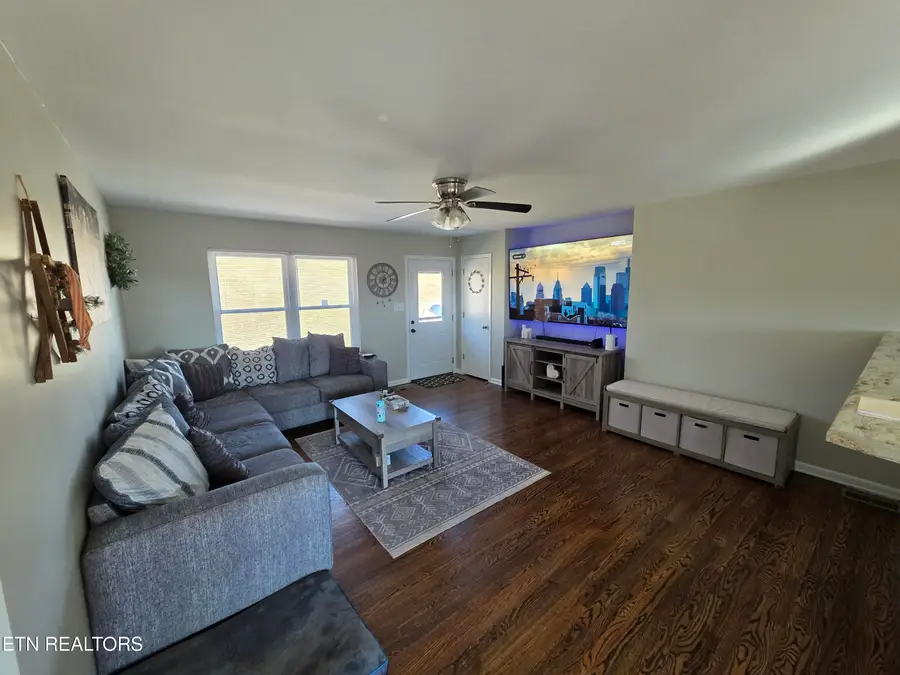 3920 Holland Tr, Lenoir City, TN 37772 - #2