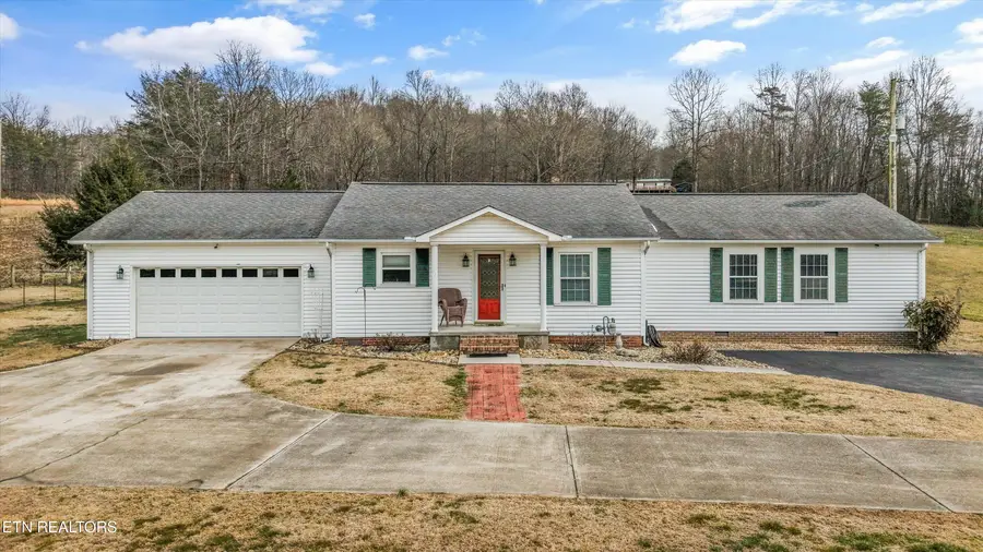 812 New Clear Branch Rd, Rocky Top, TN 37769 - #2