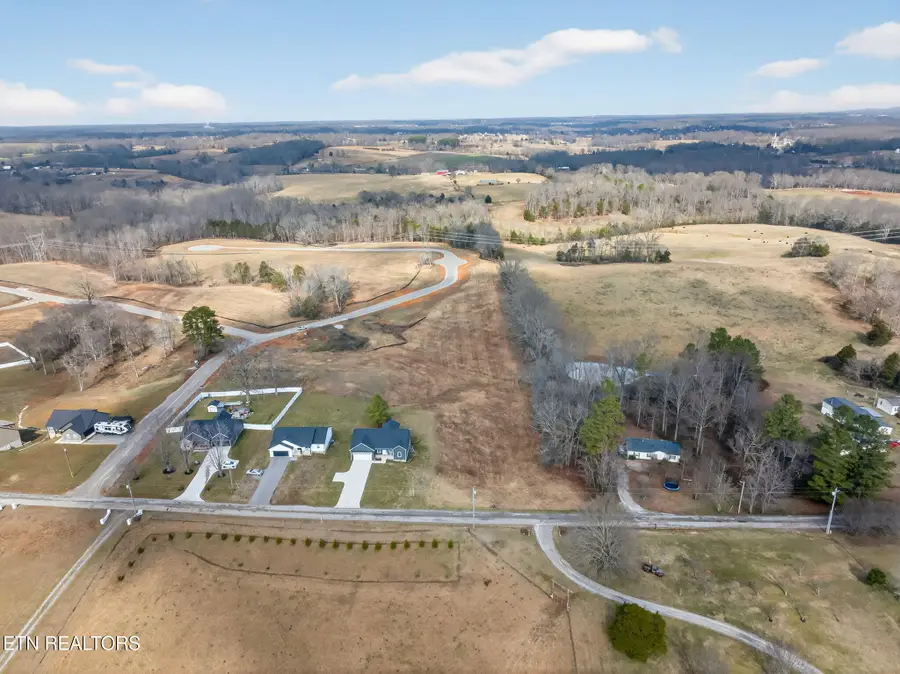 4405 Window Cliff Rd, Baxter, TN 38544 - #3