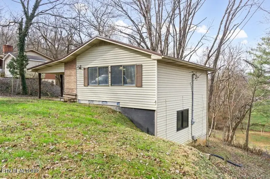 939 Watauga Rd, Cookeville, TN 38506 - #3