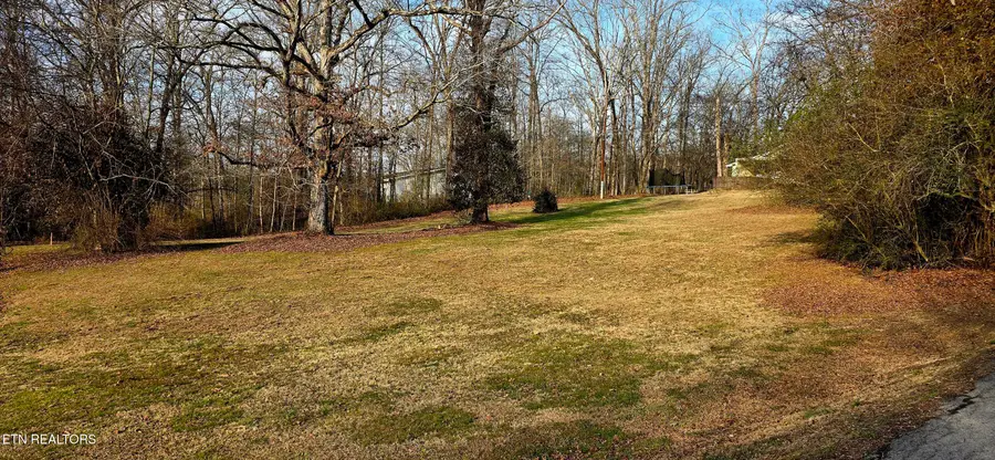 7511 Nichols Rd, Knoxville, TN 37920 - #2