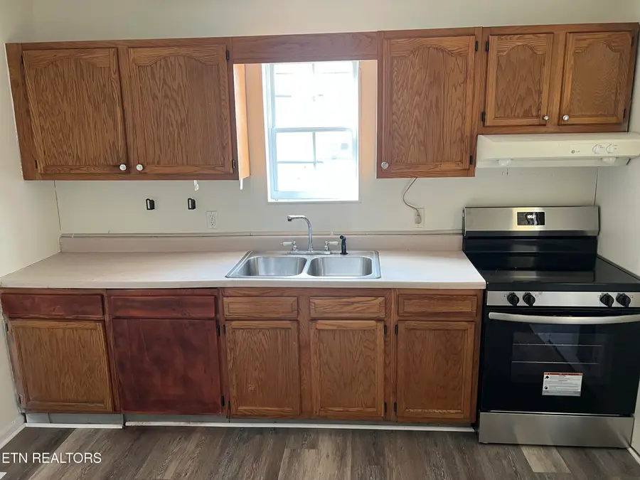 225 E Quincy Ave, Knoxville, TN 37917 - #3