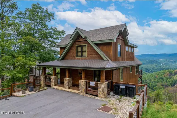 2520 Mountain Holly Way, Sevierville, TN 37862
