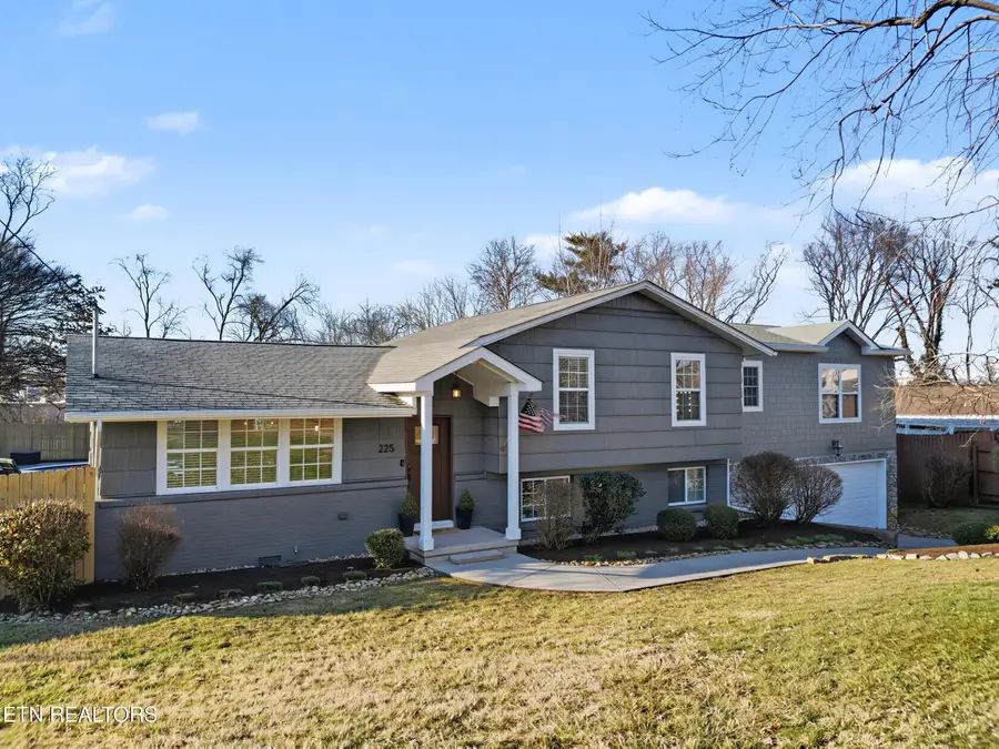 225 Elkmont Rd, Knoxville, TN 37922 - #3