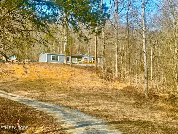 409 Bull Run Rd, Luttrell, TN 37779
