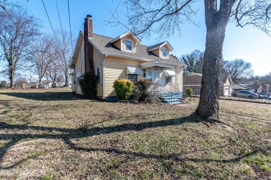 508 S Ruth St, Maryville, TN 37803 - #2