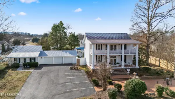 2947 Sam James Rd, Maryville, TN 37803