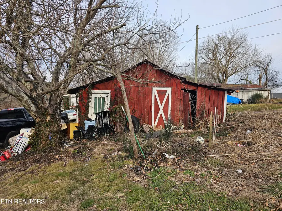 801 Childress Ave, Sweetwater, TN 37874 - #3