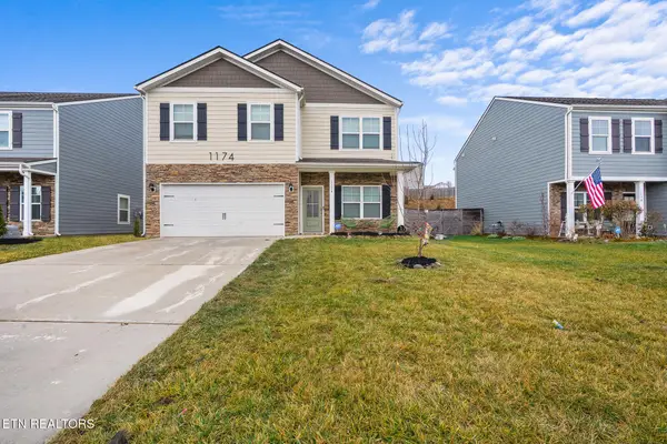 1174 Hampton Place Circle, Loudon, TN 37774