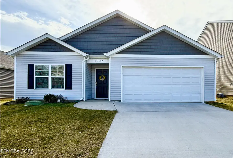 7527 Game Bird St, Corryton, TN 37721 - #3