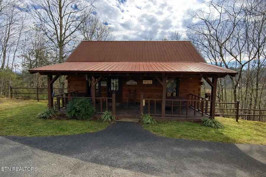 2039 Piney Overlook Lane, Sevierville, TN 37862 - #2