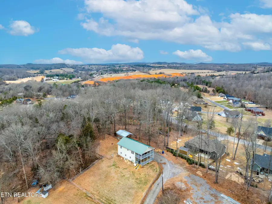 827 Pleasant View Drive, Dandridge, TN 37725 - #2